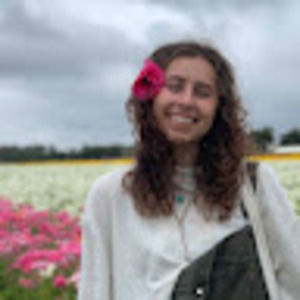 Meet your Posher, Madeline